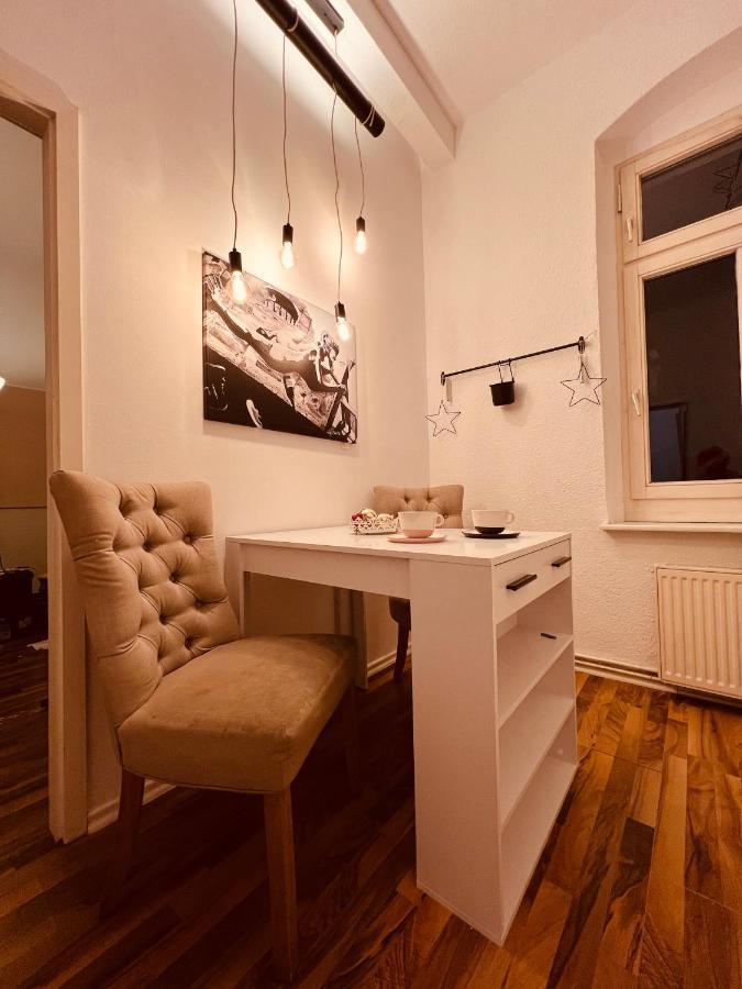 Charmante Ferienwohnung In Dresden Striesen - Frau Pie Appartement מראה חיצוני תמונה